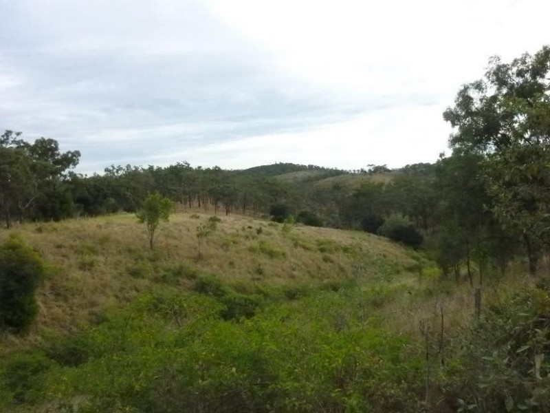 236 HUNTERS ROAD, Coalstoun Lakes QLD 4621