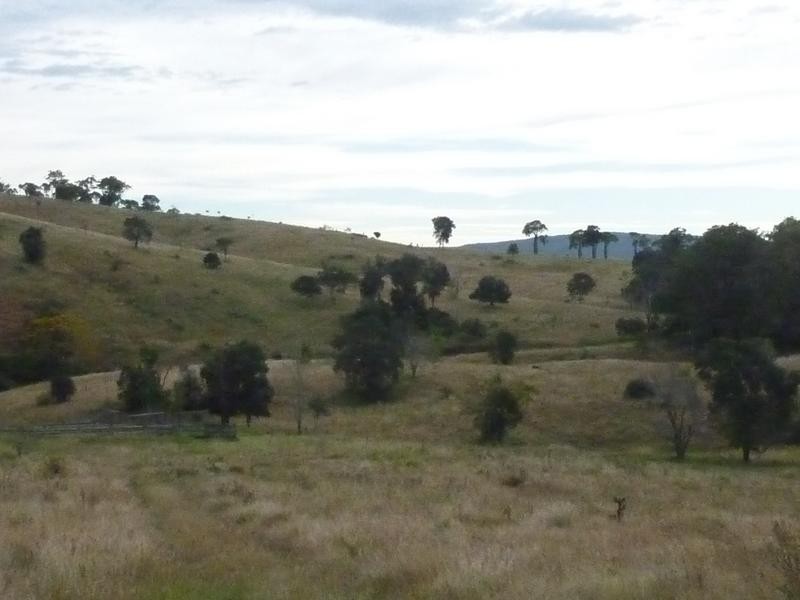 236 HUNTERS ROAD, Coalstoun Lakes QLD 4621