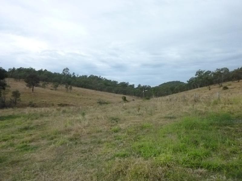 236 HUNTERS ROAD, Coalstoun Lakes QLD 4621