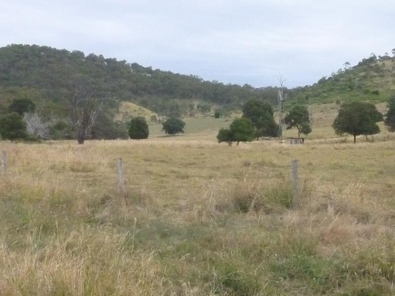 236 HUNTERS ROAD, Coalstoun Lakes QLD 4621