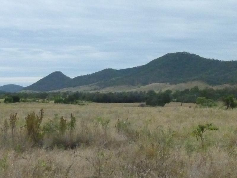 236 HUNTERS ROAD, Coalstoun Lakes QLD 4621