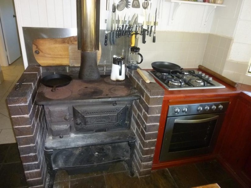 90 ADIES ROAD, ISIS CENTRAL, Childers QLD 4660