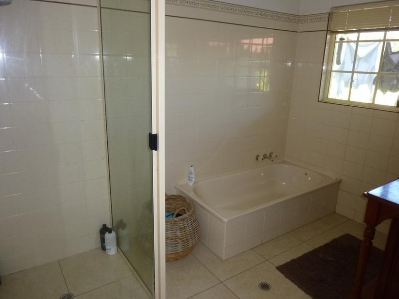 90 ADIES ROAD, ISIS CENTRAL, Childers QLD 4660