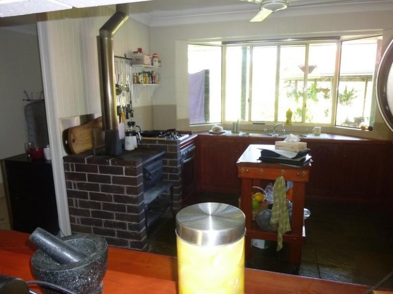 90 ADIES ROAD, ISIS CENTRAL, Childers QLD 4660
