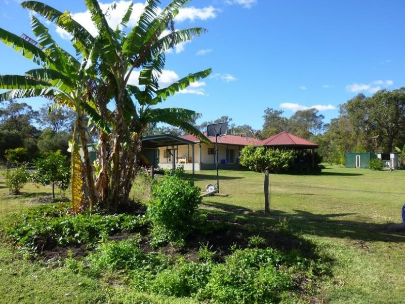 90 ADIES ROAD, ISIS CENTRAL, Childers QLD 4660