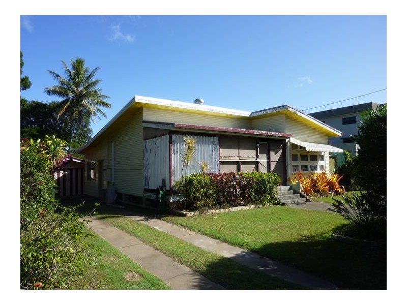 1 Esplanade, Woodgate QLD 4660