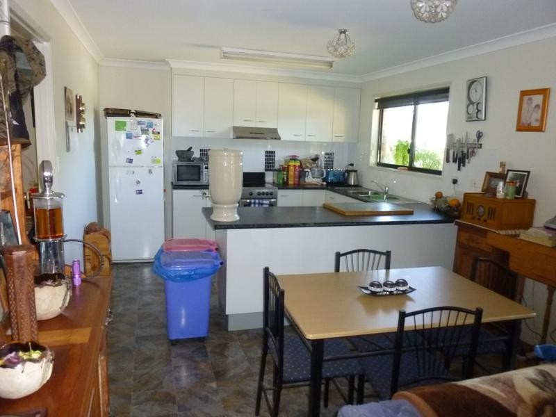 65 Thompson Road, Childers QLD 4660