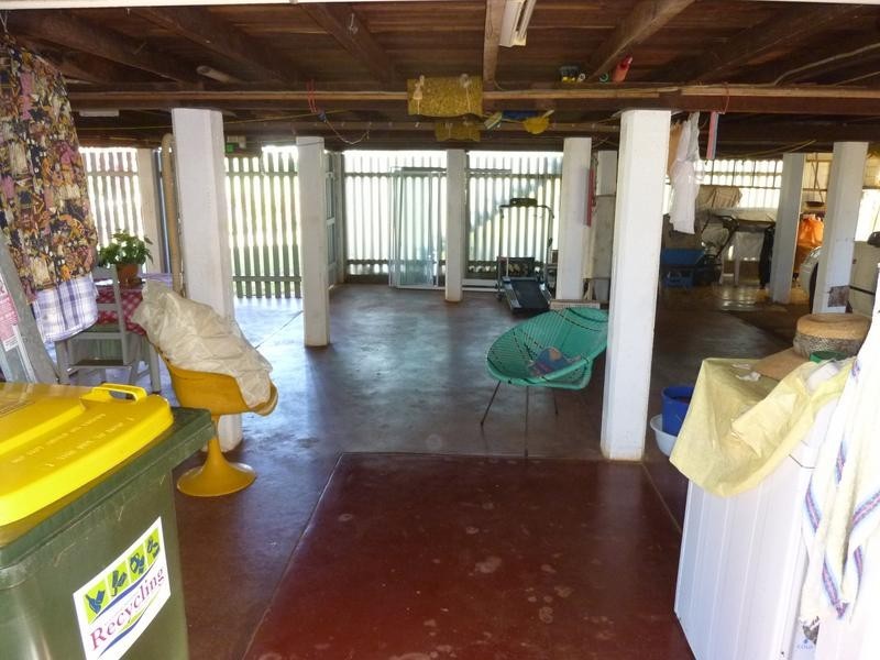 27 west street, Childers QLD 4660