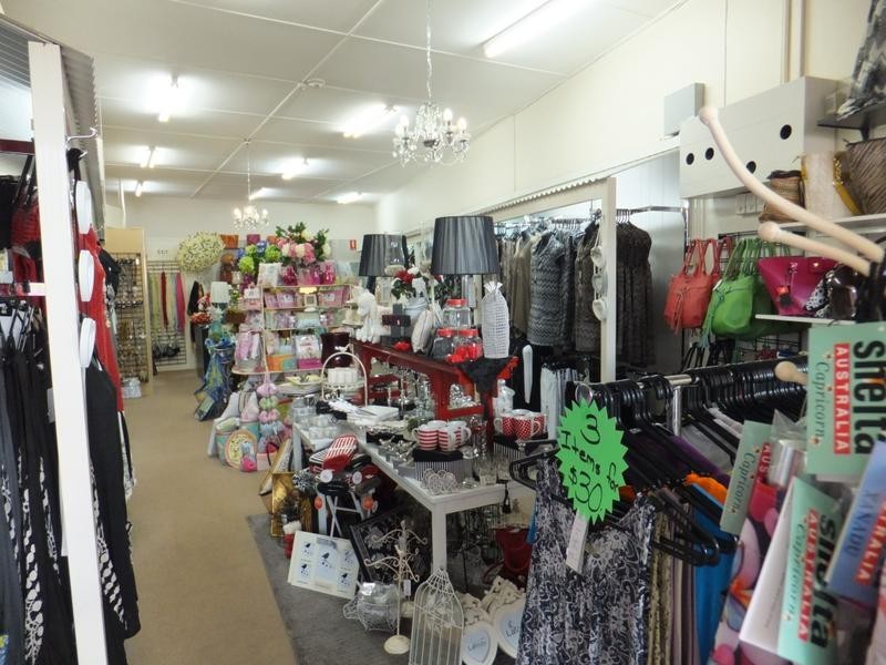 100 CHURCHILL STREET, Childers QLD 4660