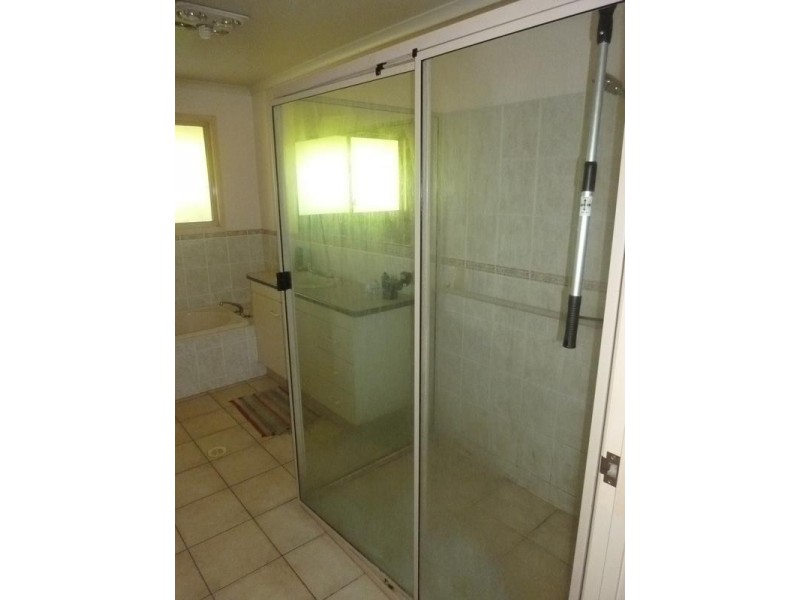 15 TALINGA COURT, Redridge QLD 4660