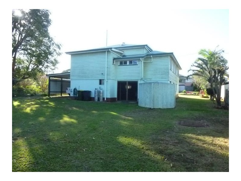 8 Brand Street, Childers QLD 4660