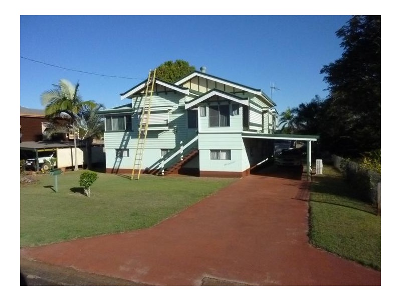 8 Brand Street, Childers QLD 4660