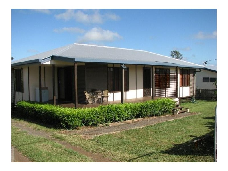 8 Horton Street, Biggenden QLD 4621