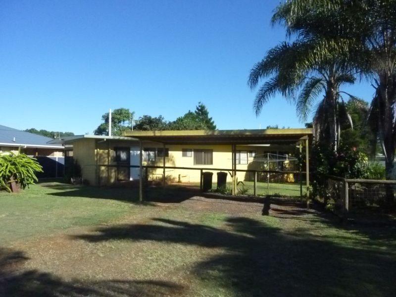 1/4 Keeley Street, Childers QLD 4660