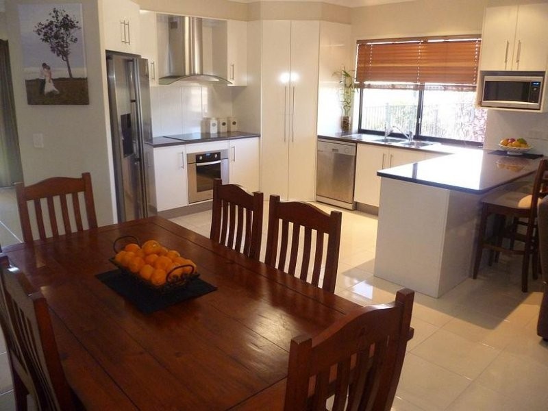 17 Sunset Avenue, Woodgate QLD 4660