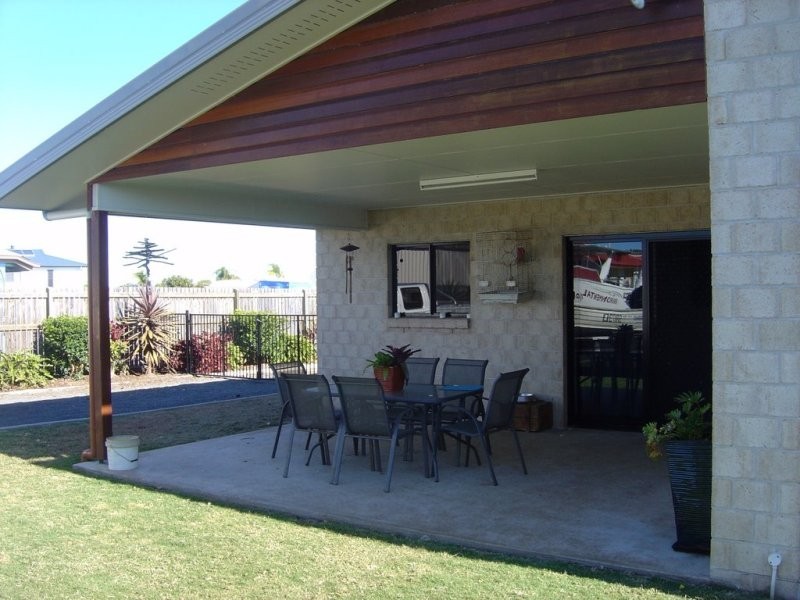 17 Sunset Avenue, Woodgate QLD 4660