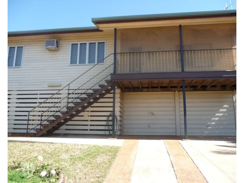 10 Elizabeth Street, Childers QLD 4660