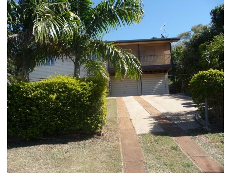 10 Elizabeth Street, Childers QLD 4660