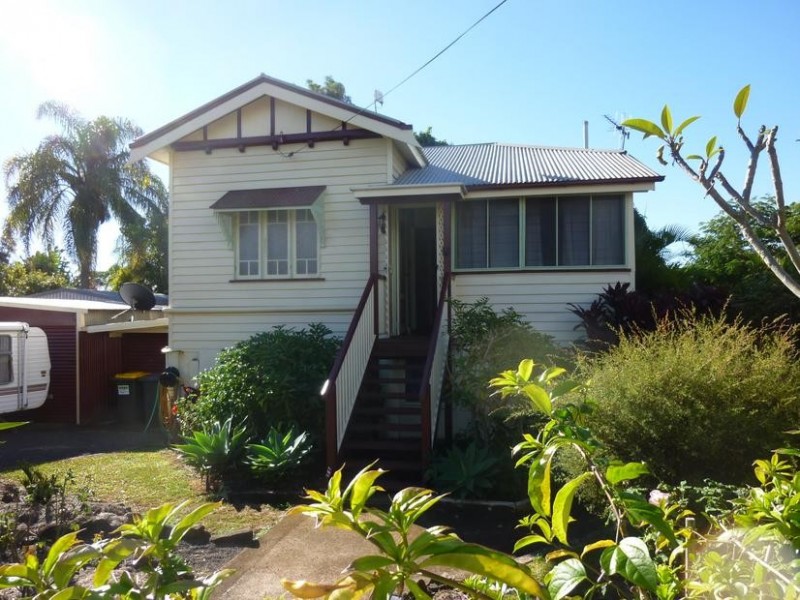 3 PIZZEY STREET, Childers QLD 4660