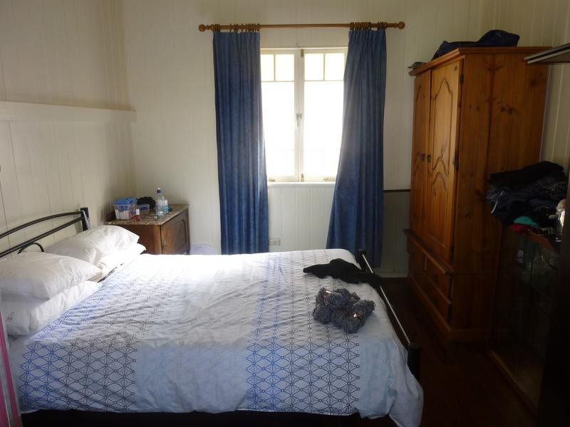 3 PIZZEY STREET, Childers QLD 4660