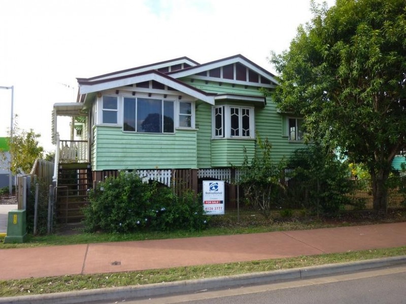 105 Churchill Street, Childers QLD 4660