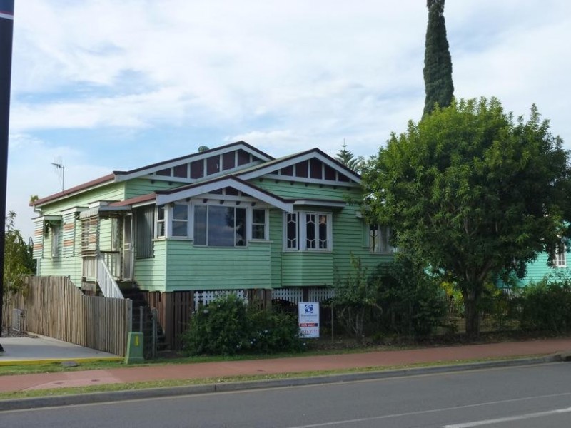 105 Churchill Street, Childers QLD 4660