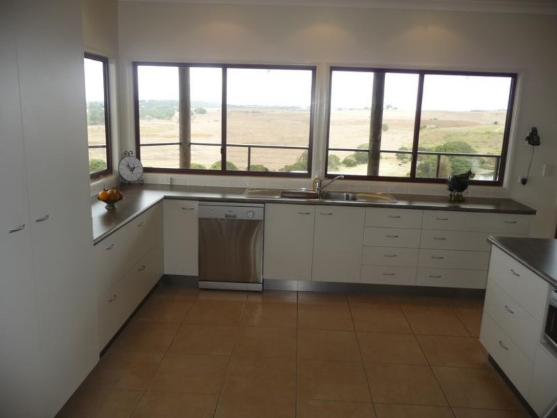 127 LYNWOOD ROAD, North Isis QLD 4660