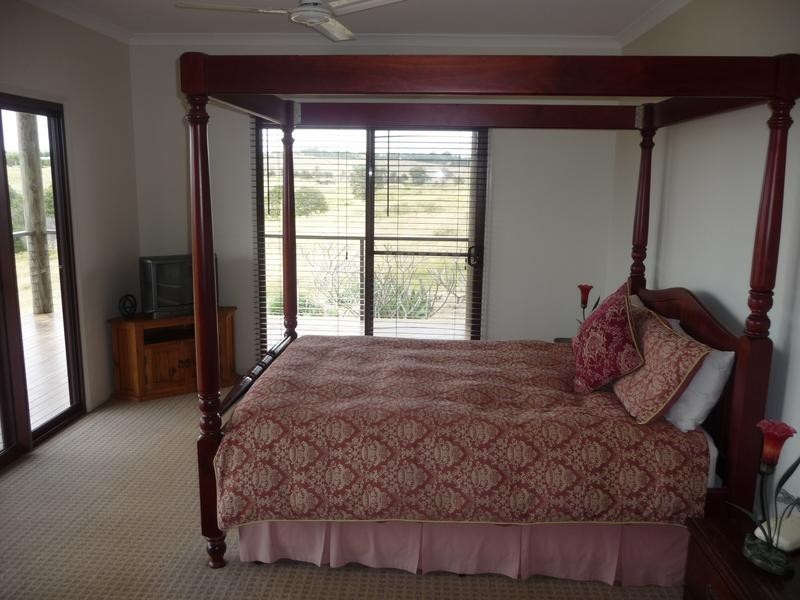 127 LYNWOOD ROAD, North Isis QLD 4660