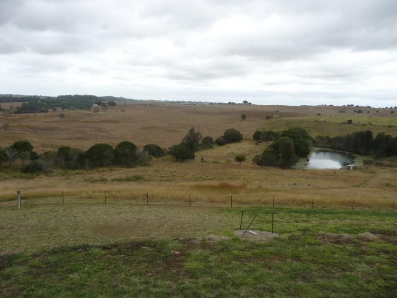 127 LYNWOOD ROAD, North Isis QLD 4660