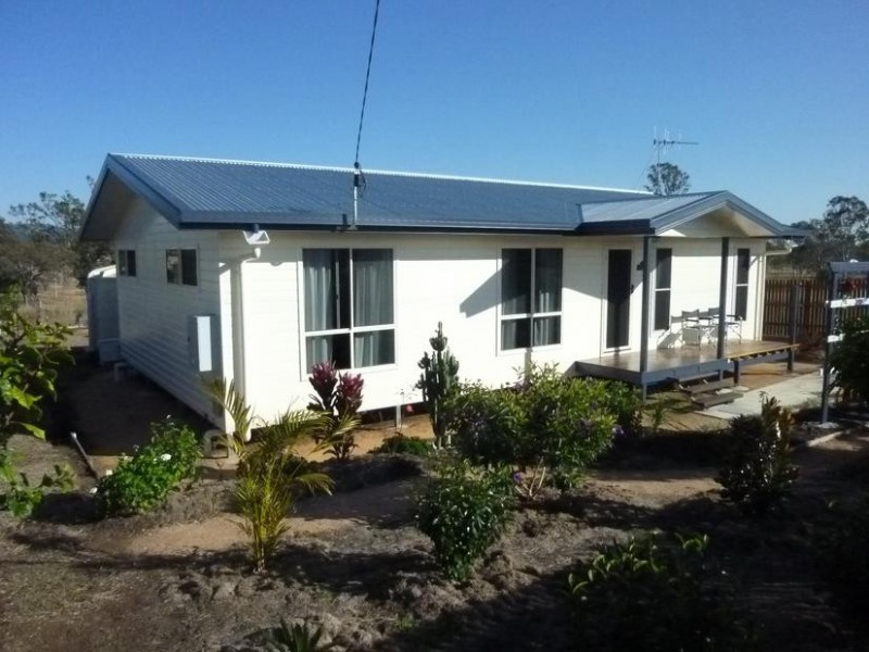 6 HORTON STREET, Biggenden QLD 4621