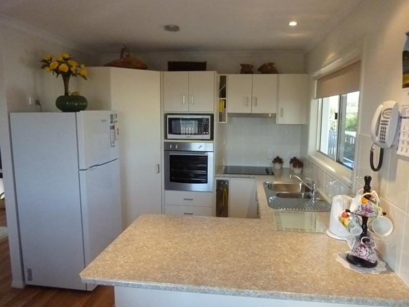 6 HORTON STREET, Biggenden QLD 4621