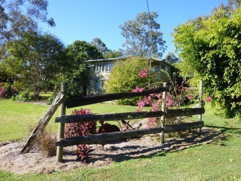 11 SPENCER STREET, Apple Tree Creek QLD 4660