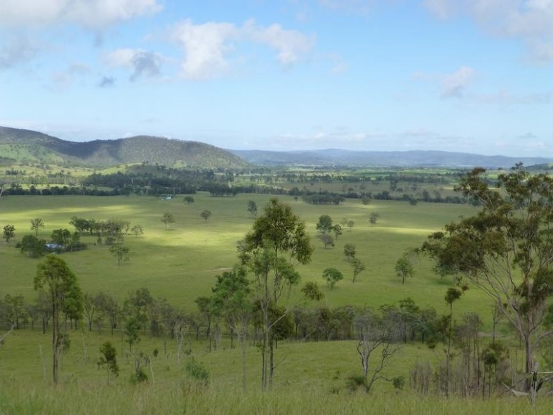 ISIS HIGHWAY, Coalstoun Lakes QLD 4621