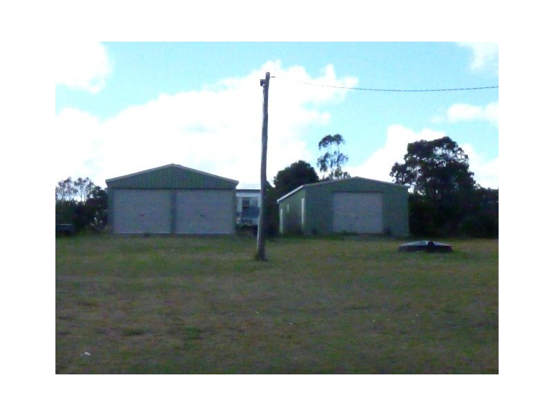 9 QUEEN STREET, Dallarnil QLD 4621