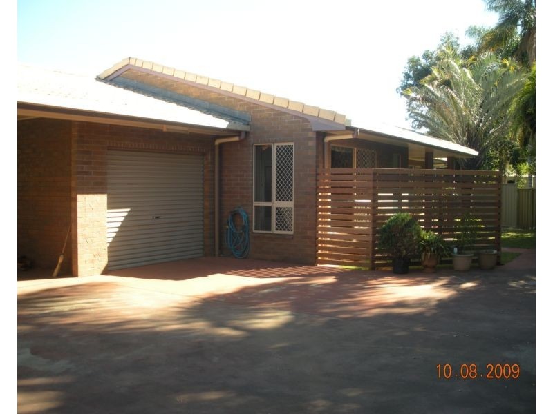 3/5 Cevn Street, Childers QLD 4660