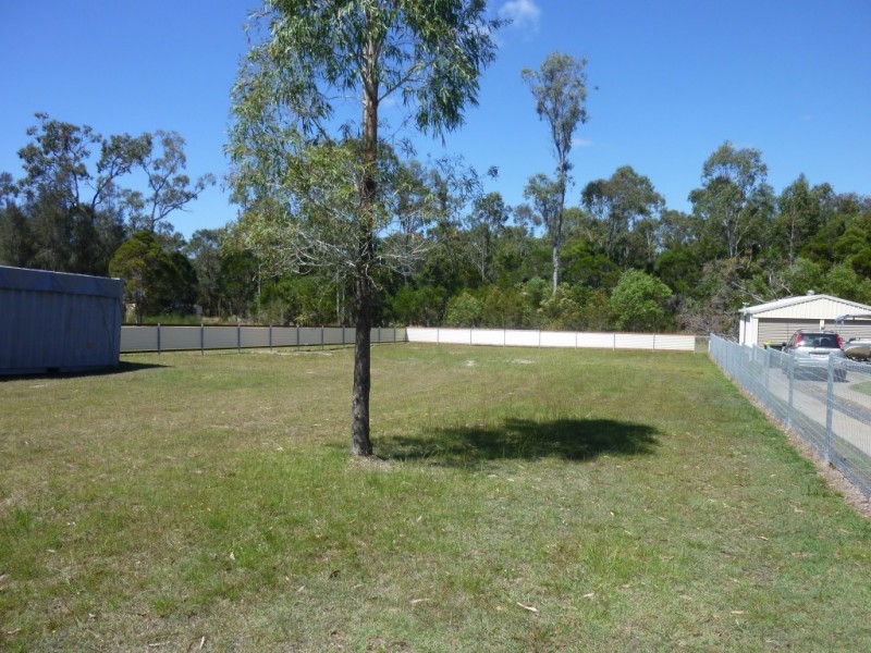 11 Hull Street, Buxton QLD 4660