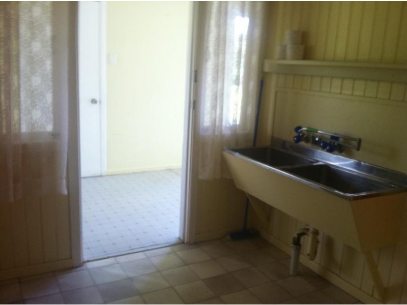 188 North Isis Road, Childers QLD 4660