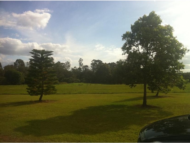 188 North Isis Road, Childers QLD 4660