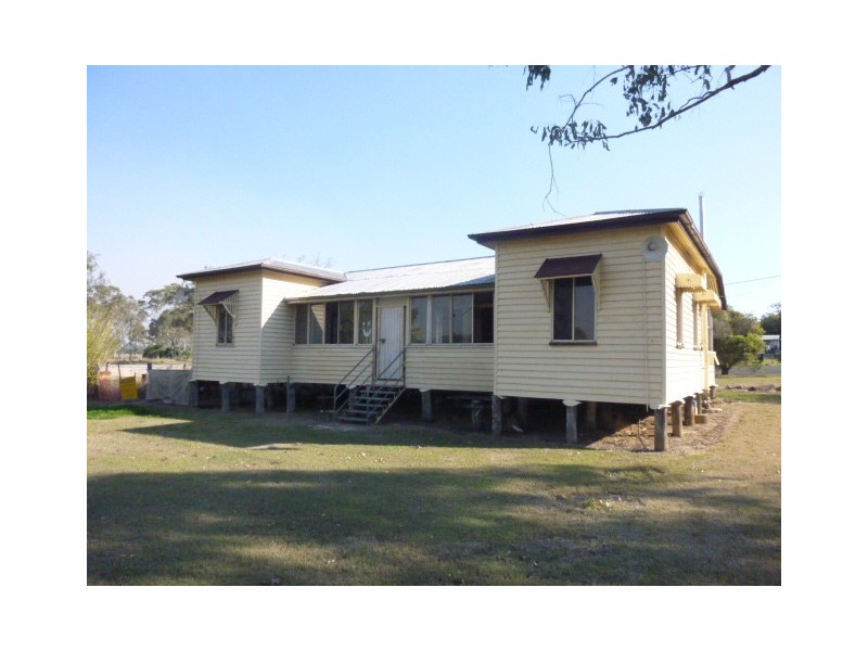 1 FREDERICK STREET, Biggenden QLD 4621