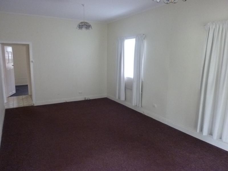 7 ELIZABETH STREET, Childers QLD 4660