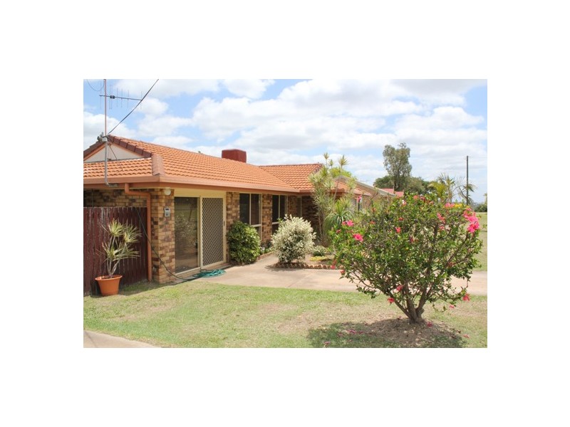 80 Fielding Street, Gayndah QLD 4625