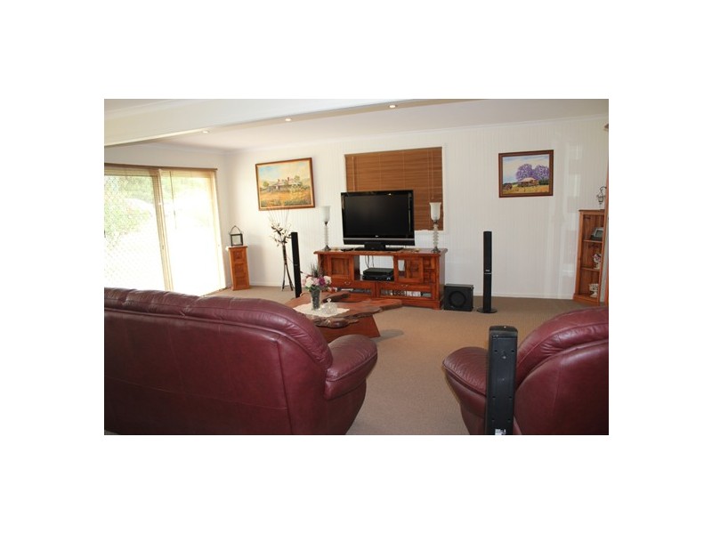 80 Fielding Street, Gayndah QLD 4625