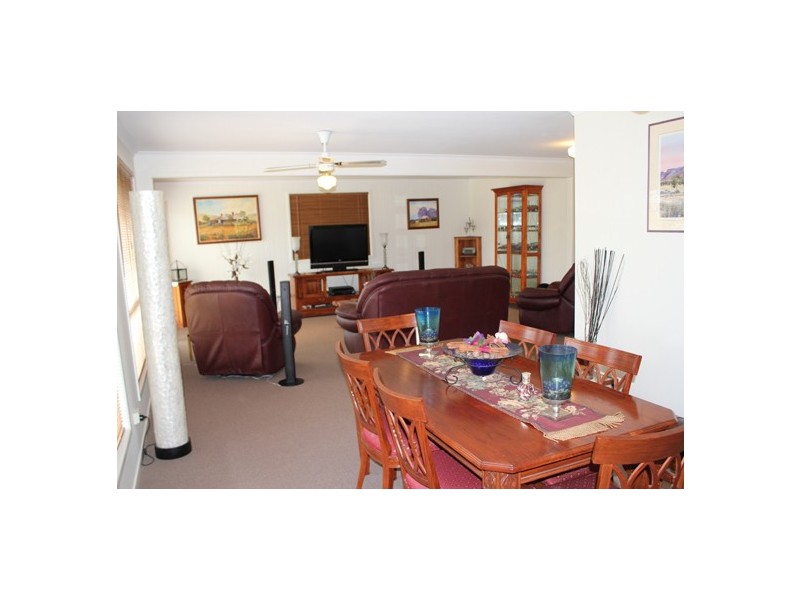 80 Fielding Street, Gayndah QLD 4625