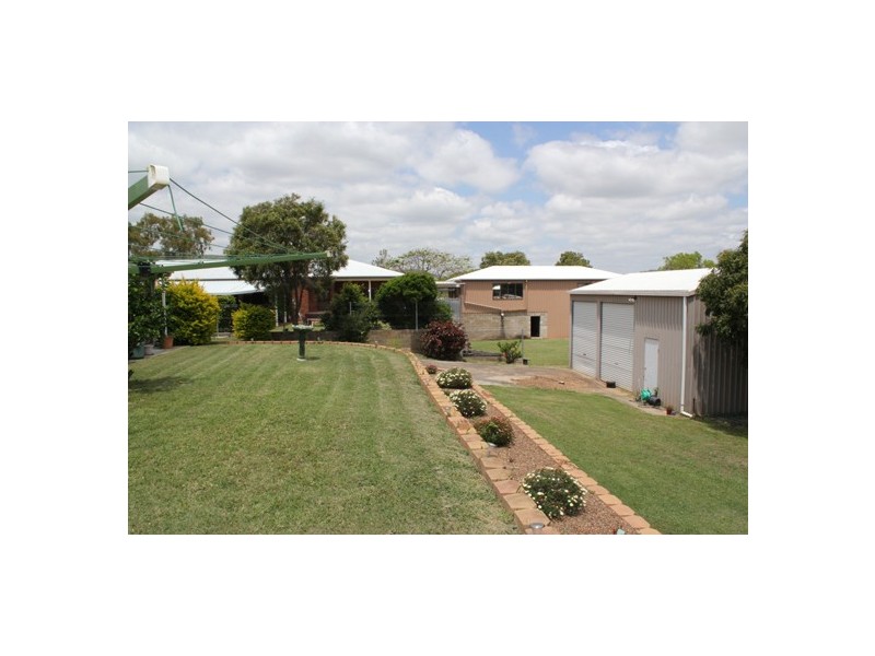 80 Fielding Street, Gayndah QLD 4625