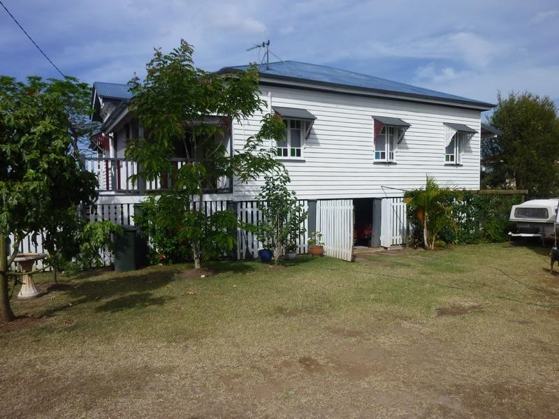 5 MARY STREET, Biggenden QLD 4621