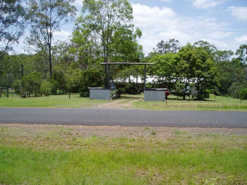 12 TYNDALL STREET, Apple Tree Creek QLD 4660