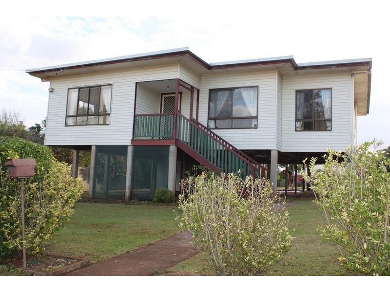 22 Elizabeth Street, Childers QLD 4660