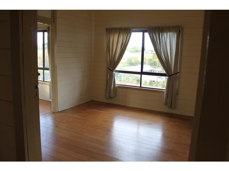 22 Elizabeth Street, Childers QLD 4660