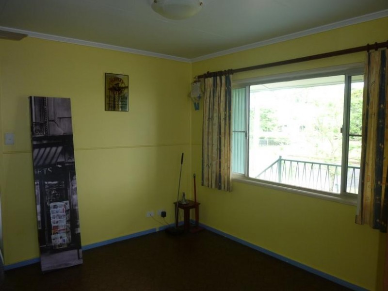 3 CEVN STREET, Childers QLD 4660