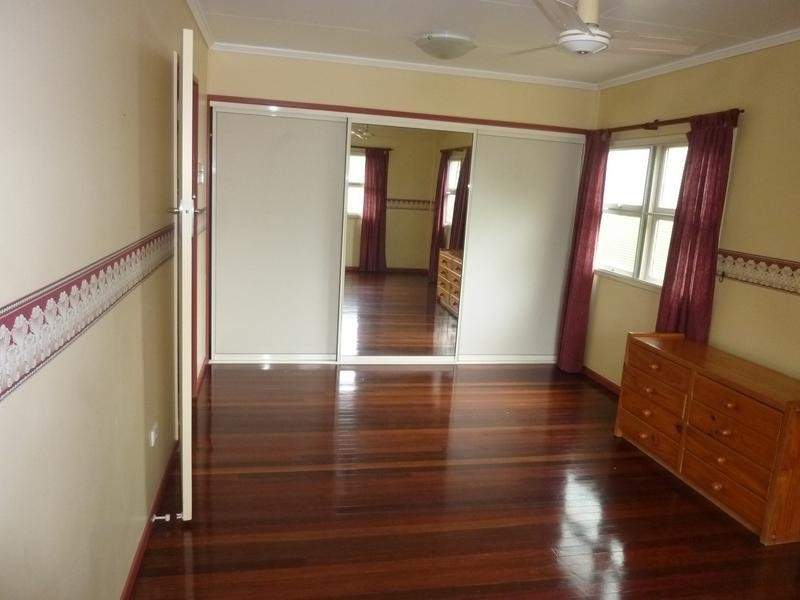 3 CEVN STREET, Childers QLD 4660